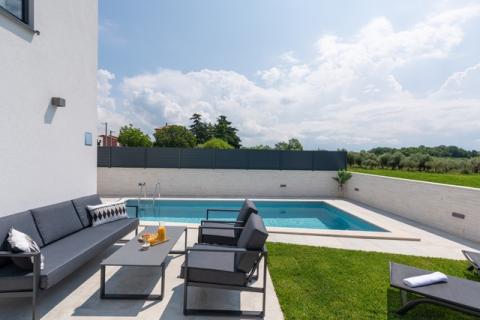 Istra, Novigrad, moderna kuća s bazenom, dugoročni najam