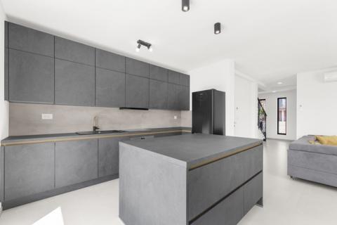 Istra, Novigrad, moderna kuća s bazenom, dugoročni najam