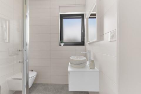 Istra, Novigrad, moderna kuća s bazenom, dugoročni najam