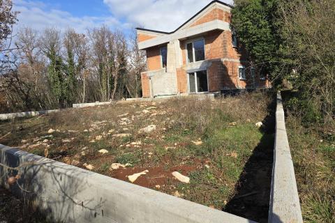 Istra,Lovrečica,okolica-Dvojna kuća u roh bau fazi,blizina mora