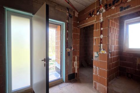 Istra,Lovrečica,okolica-Dvojna kuća u roh bau fazi,blizina mora