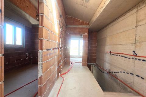 Istra,Lovrečica,okolica-Dvojna kuća u roh bau fazi,blizina mora