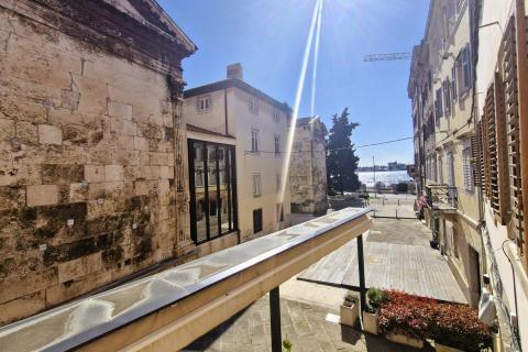 Flat/Appartement Centar, Pula, 74m2