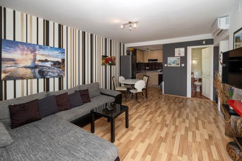 Цриквеница, Драмаль &ndash; дом с 7 апартаментами в туристическом бизнесе