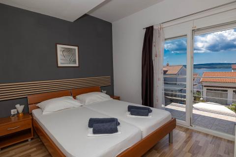 Цриквеница, Драмаль &ndash; дом с 7 апартаментами в туристическом бизнесе