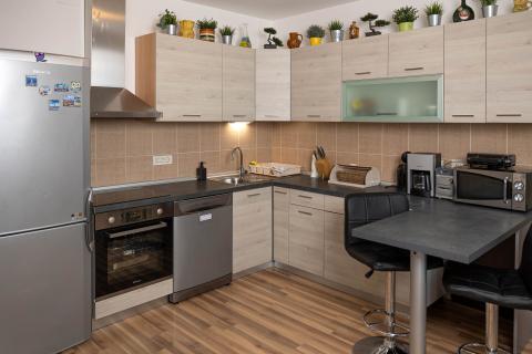 Цриквеница, Драмаль &ndash; дом с 7 апартаментами в туристическом бизнесе