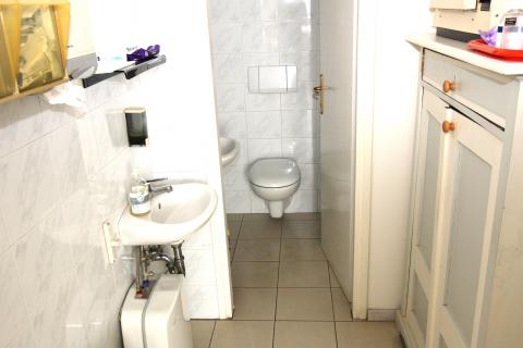 Bedrijfspand Poreč, 43m2