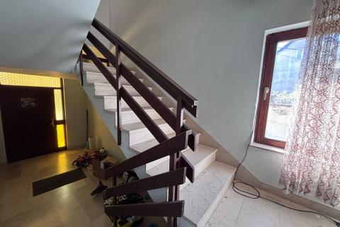 House Donja Lomnica, Velika Gorica - Okolica, 600m2