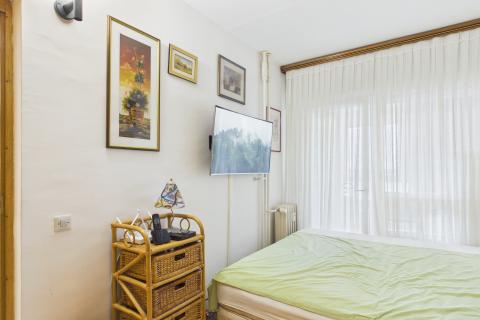 Zagreb, Utrina - dvosobni stan s lođom i otvorenim pogledom