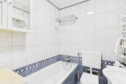 Zagreb, Utrina - dvosobni stan s lođom i otvorenim pogledom