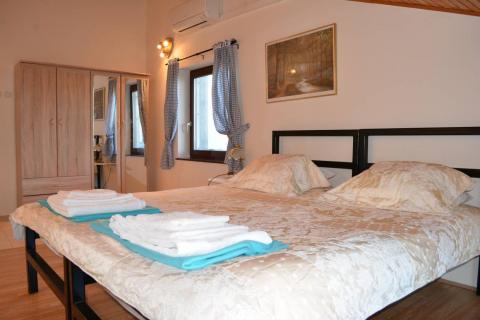 ISTRIA, NOVA VAS &ndash; Huis met zwembad en appartement