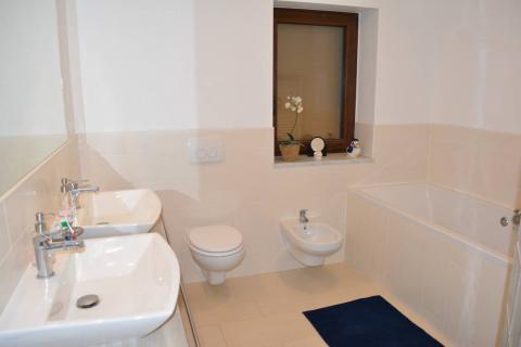 ISTRIA, NOVA VAS &ndash; Huis met zwembad en appartement