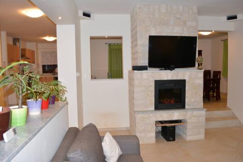 ISTRIA, NOVA VAS &ndash; Huis met zwembad en appartement