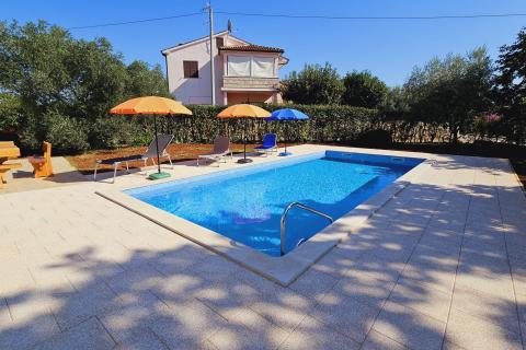 ISTRIA, NOVA VAS &ndash; Huis met zwembad en appartement