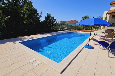 ISTRIA, NOVA VAS &ndash; Huis met zwembad en appartement