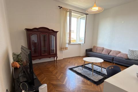 Rijeka, Turnić - najam dvosobnog stana na odličnoj lokaciji