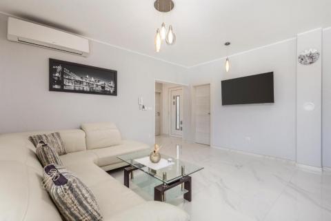 Huis Dražice, Jelenje, 179m2