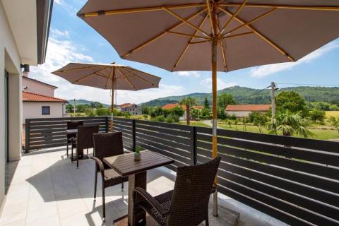 Huis Dražice, Jelenje, 179m2