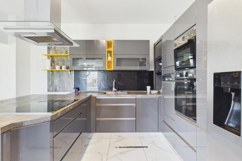 Casa Gornji Desinec, Jastrebarsko - Okolica, 245m2