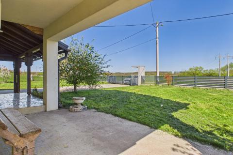 Casa Gornji Desinec, Jastrebarsko - Okolica, 245m2