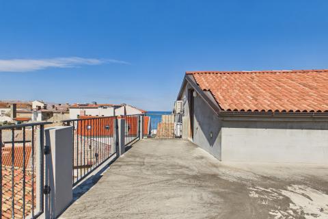 Сенj, центр &ndash; двухуровневая квартира в самом центре города