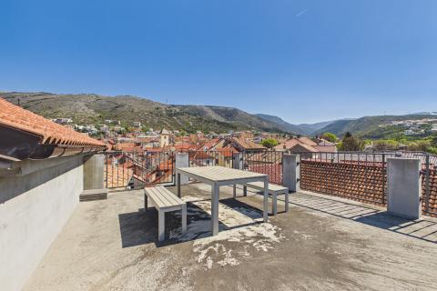 Сенj, центр &ndash; двухуровневая квартира в самом центре города