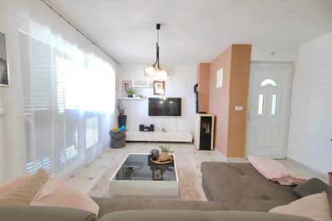 Flat/Appartement Pinezići, Krk, 73m2