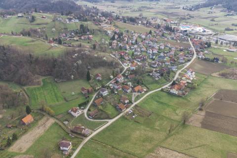 Stavbno zemlji&scaron;če Čre&scaron;njevec, Tuhelj, 5.409m2