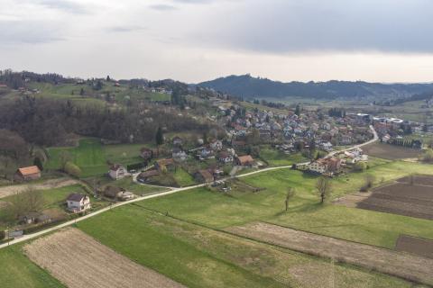 Stavbno zemlji&scaron;če Čre&scaron;njevec, Tuhelj, 5.409m2