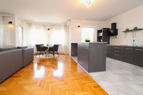 Stanovanje/Apartma Gornja Dubrava, 111m2