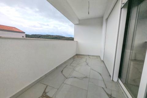 Condo/Apartment Kampor, Rab, 67m2