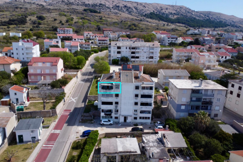 Pag, centar - dvosoban stan u centru sa pogledom na more