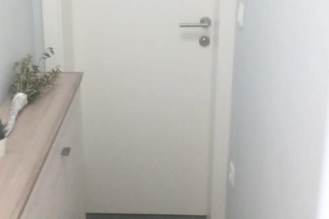 Istra, Poreč, Okolica, namje&scaron;ten trosobni stan s pogledom na more