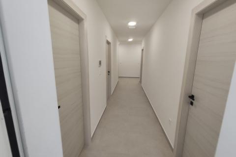 Office space &Scaron;kurinje, Rijeka, 150m2