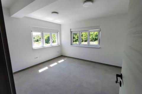 Office space &Scaron;kurinje, Rijeka, 150m2