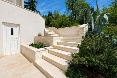 Hi&scaron;a Dramalj, Crikvenica, 200m2