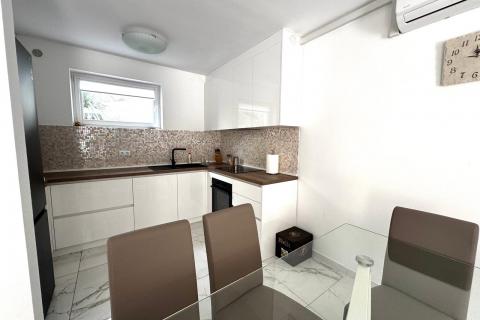 Hi&scaron;a Dramalj, Crikvenica, 200m2