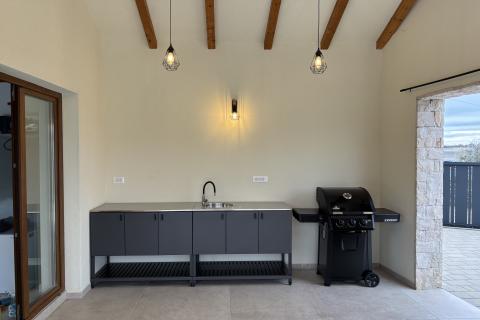 ISTRIA, TINJAN Quality holiday house 160 m2 with swimming pool 
