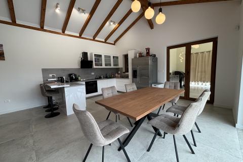 ISTRIA, TINJAN Quality holiday house 160 m2 with swimming pool 