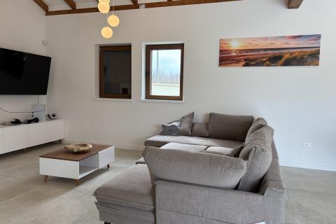 ISTRIA, TINJAN Quality holiday house 160 m2 with swimming pool 