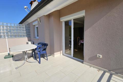 Istra, Umag okolica- stan s pogledom na more