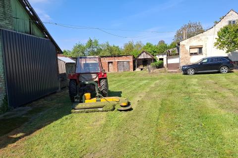 Nova Gradi&scaron;ka, Gorice, veliko zemlji&scaron;te sa objektima