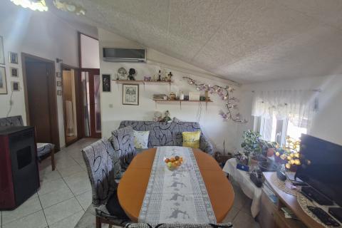 Stanovanje/Apartma Banjole, Medulin, 81m2