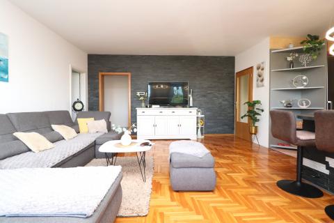 Wohnung Gornja Dubrava, 180m2