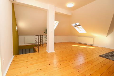 Wohnung Gornja Dubrava, 180m2