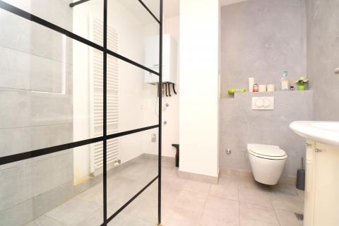 Wohnung Gornja Dubrava, 180m2