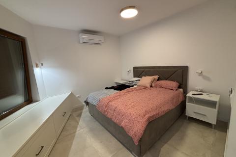 ISTRIA, TINJAN Quality holiday house 160 m2 with swimming pool 