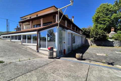 Huis &Scaron;apjane, Matulji, 780m2