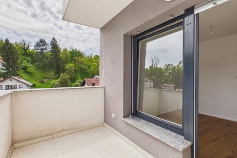 Zagreb, Kusto&scaron;ija-četverosoban stan sa parkirnim mjestom 111m2