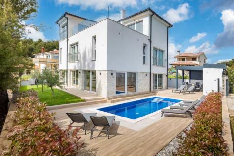 Дом Fažana, 360m2